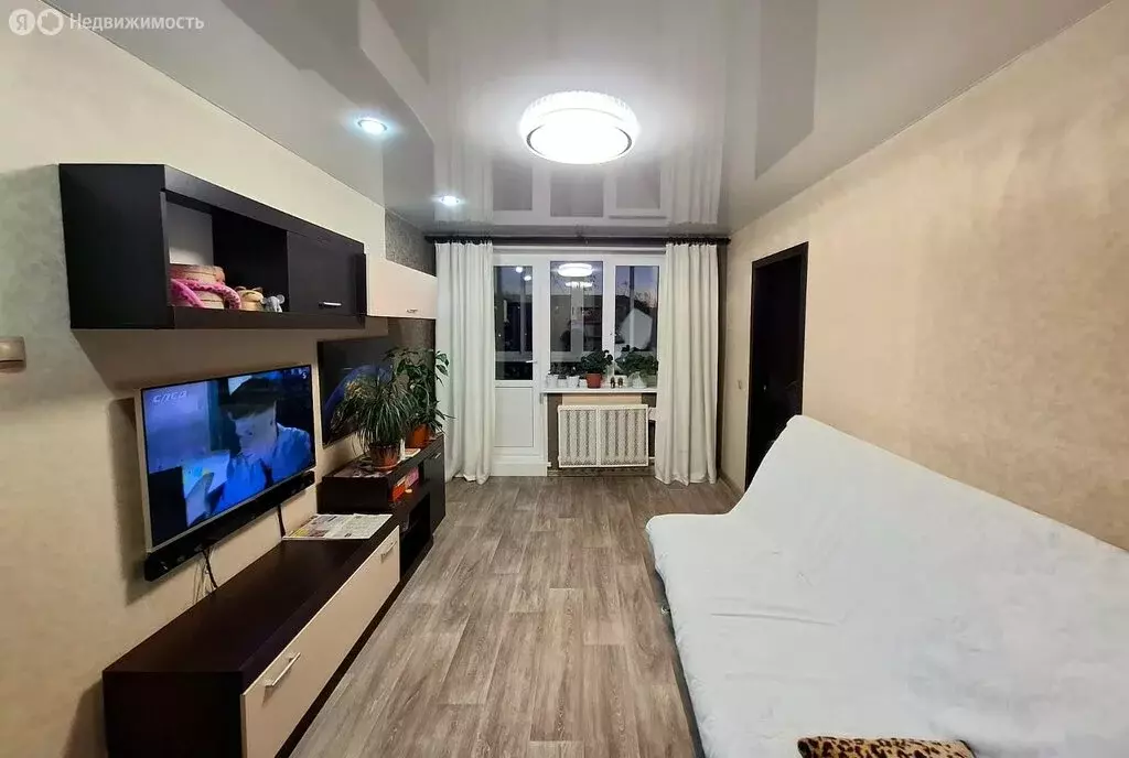 3-комнатная квартира: Берёзовский, Шиловская улица, 22 (54.7 м) - Фото 0