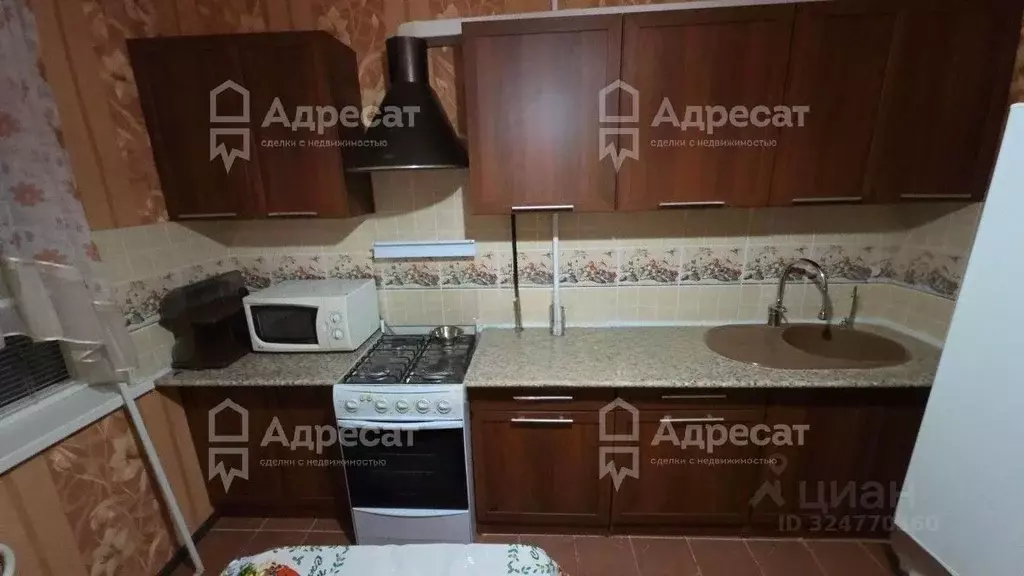 2-к кв. Волгоградская область, Волгоград ул. Менжинского, 28 (50.4 м) - Фото 1