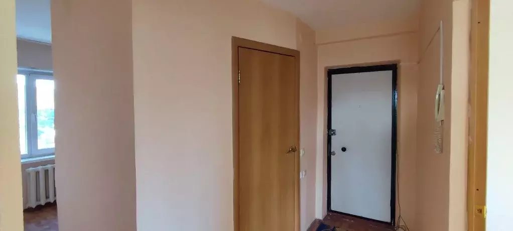 Продаётся 4-к квартира, 60 м - Фото 1
