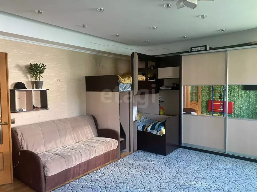 3-к кв. Сахалинская область, Южно-Сахалинск Комсомольская ул., 271Ак4 ... - Фото 1