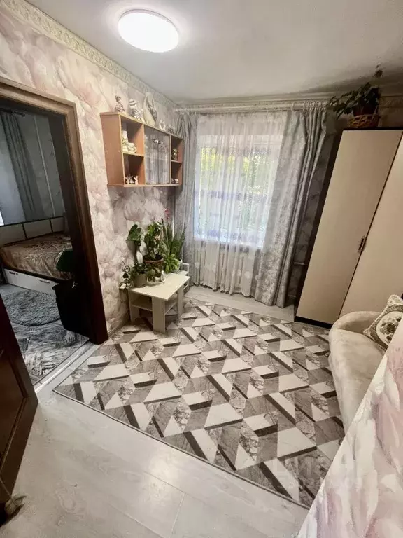 1-к кв. Псковская область, Великие Луки ул. Комсомольца Зверева, 42/12 ... - Фото 2