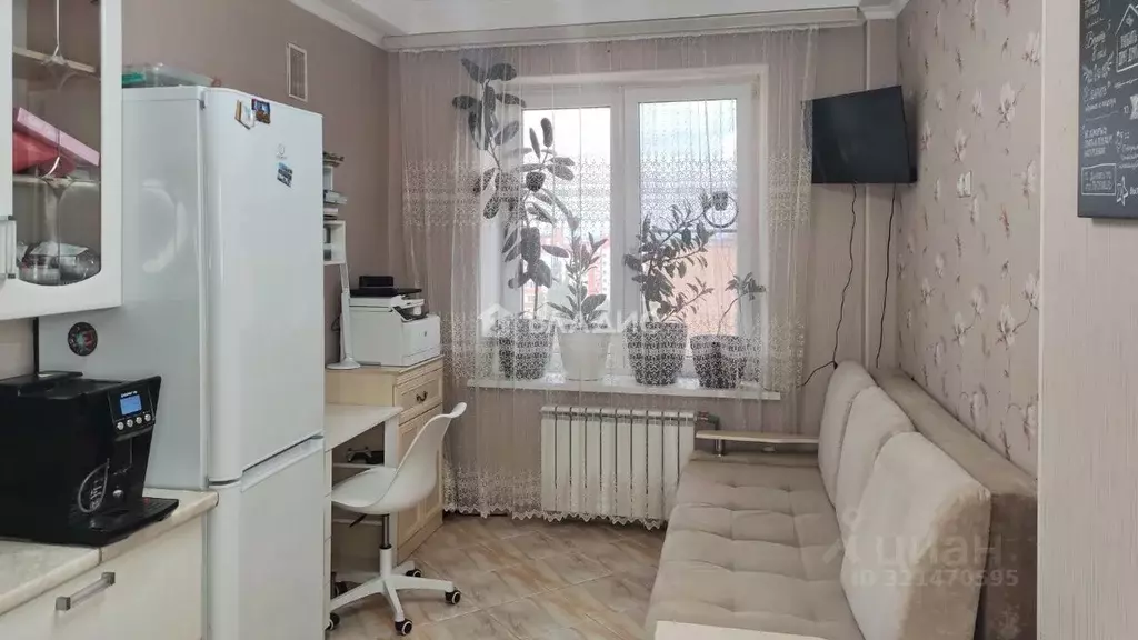 2-к кв. Калужская область, Калуга ул. Генерала Попова, 10 (64.0 м) - Фото 0