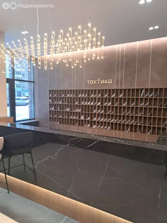 1-комнатная квартира: Екатеринбург, улица Викулова, 24 (48 м) - Фото 1