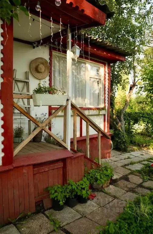 Дом в Саратовская область, д. Долгий Буерак, Светофор СНТ  (30 м) - Фото 1