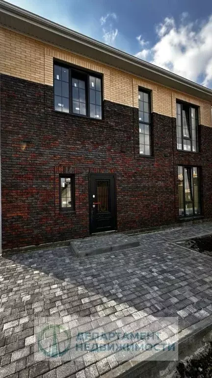 Дом в Краснодарский край, Краснодар ул. Ирклиевская, 13/1 (170 м) - Фото 1