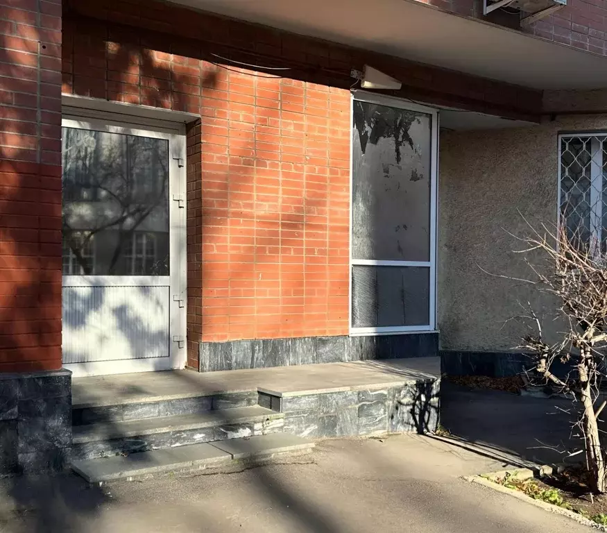 Помещение свободного назначения в Пермский край, Пермь Петропавловская ... - Фото 1