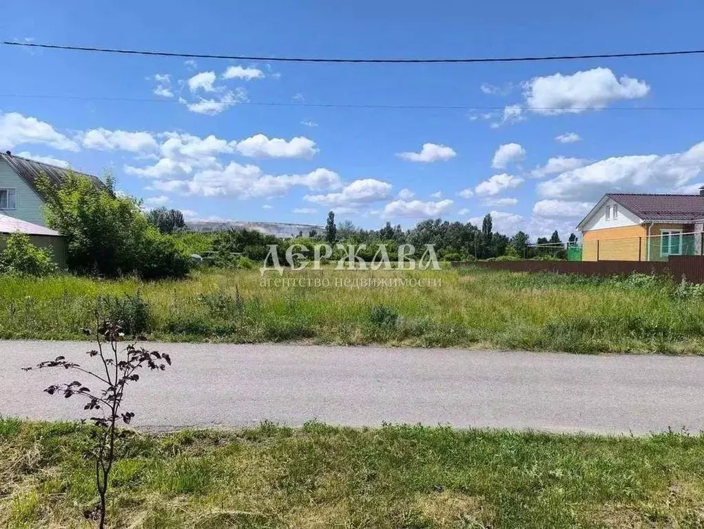 Участок в Белгородская область, Старооскольский городской округ, с. ... - Фото 1