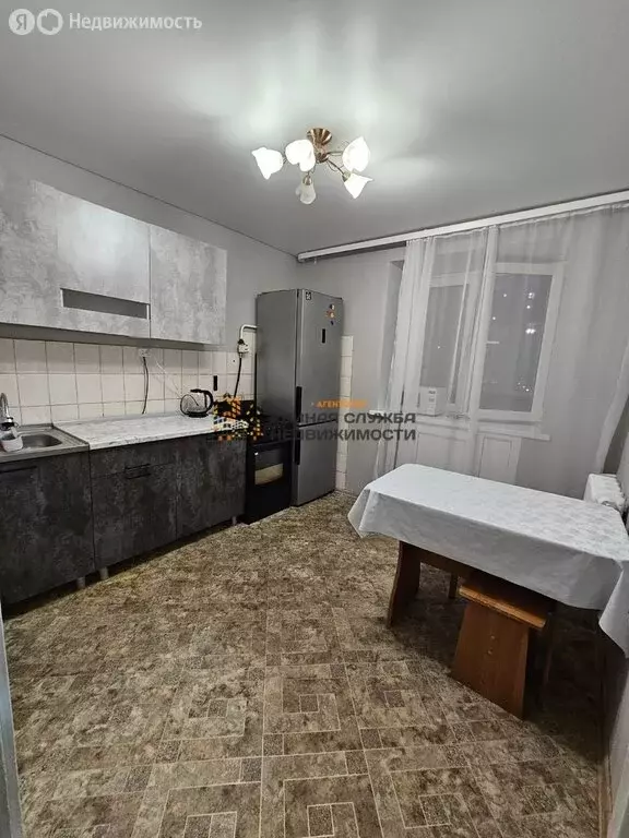 2-комнатная квартира: Уфа, улица Акназарова, 24 (51 м) - Фото 1