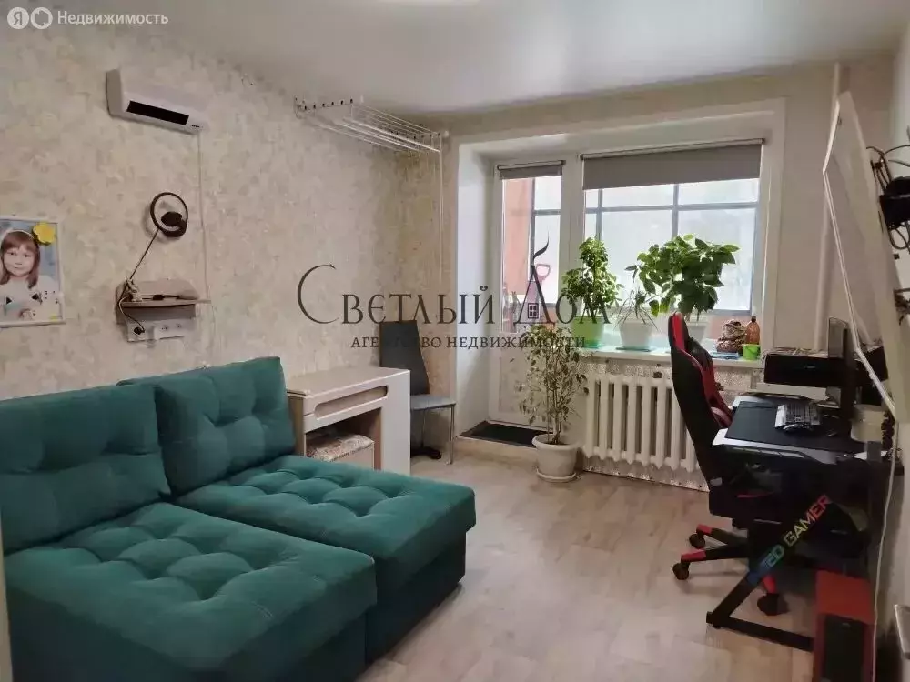 2-комнатная квартира: Чернушка, Коммунистическая улица, 27 (40.7 м) - Фото 0