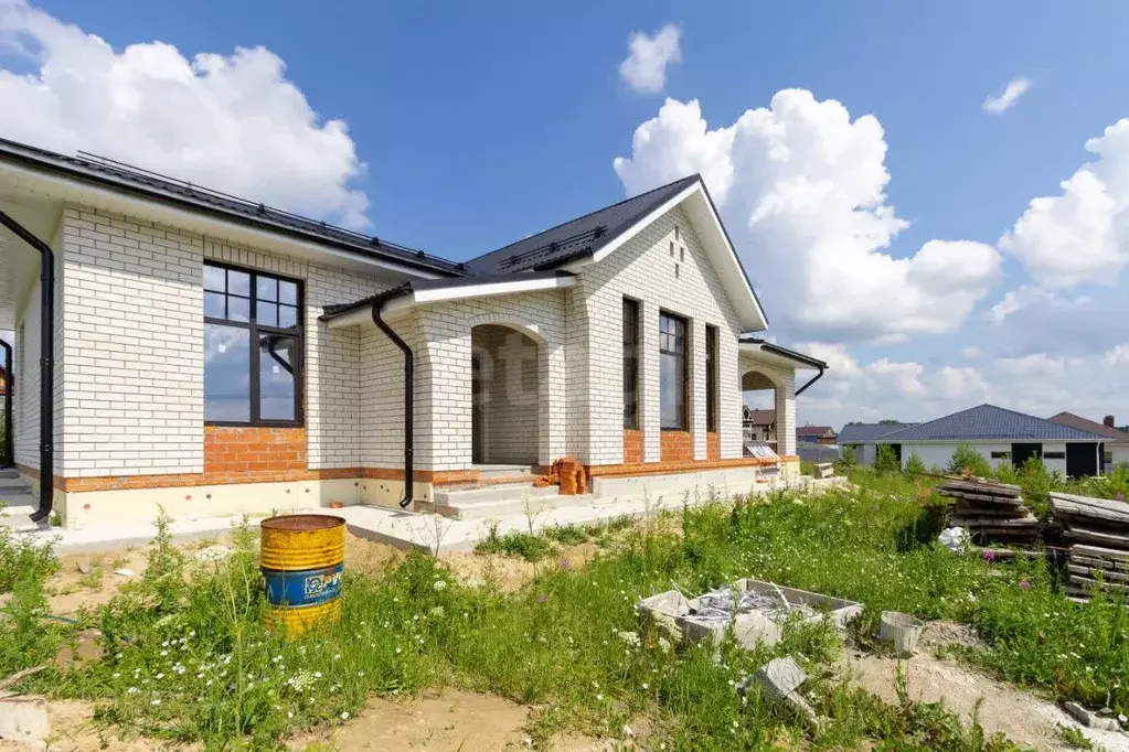 Дом в Тюменская область, Тюменский муниципальный округ, с. Кулига ул. ... - Фото 1