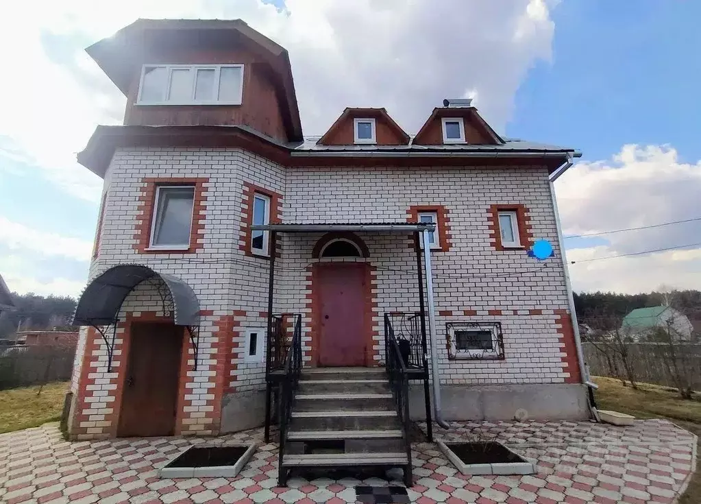 Дом в Тверская область, Конаково Южная ул., 74 (202 м) - Фото 1