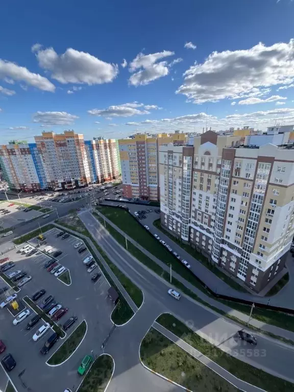 2-к кв. Брянская область, Брянск ул. Горбатова, 45 (73.2 м) - Фото 0