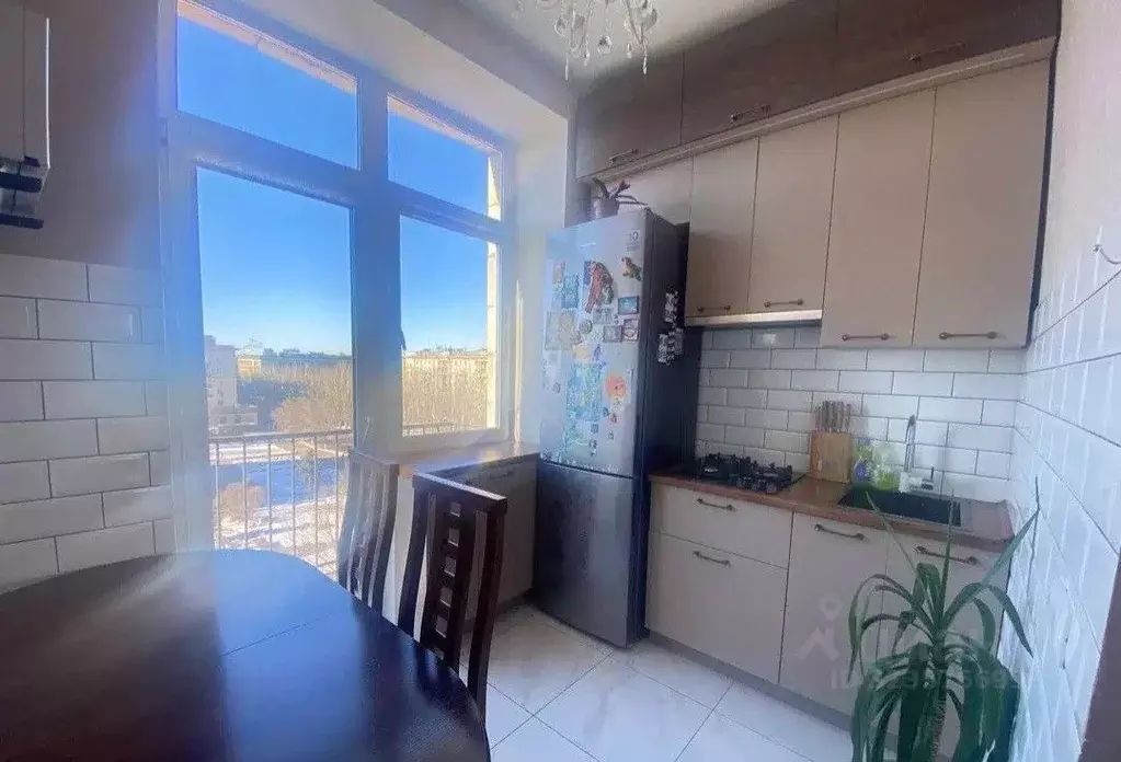 2-к кв. Волгоградская область, Волгоград Комсомольская ул., 8 (56.8 м) - Фото 1