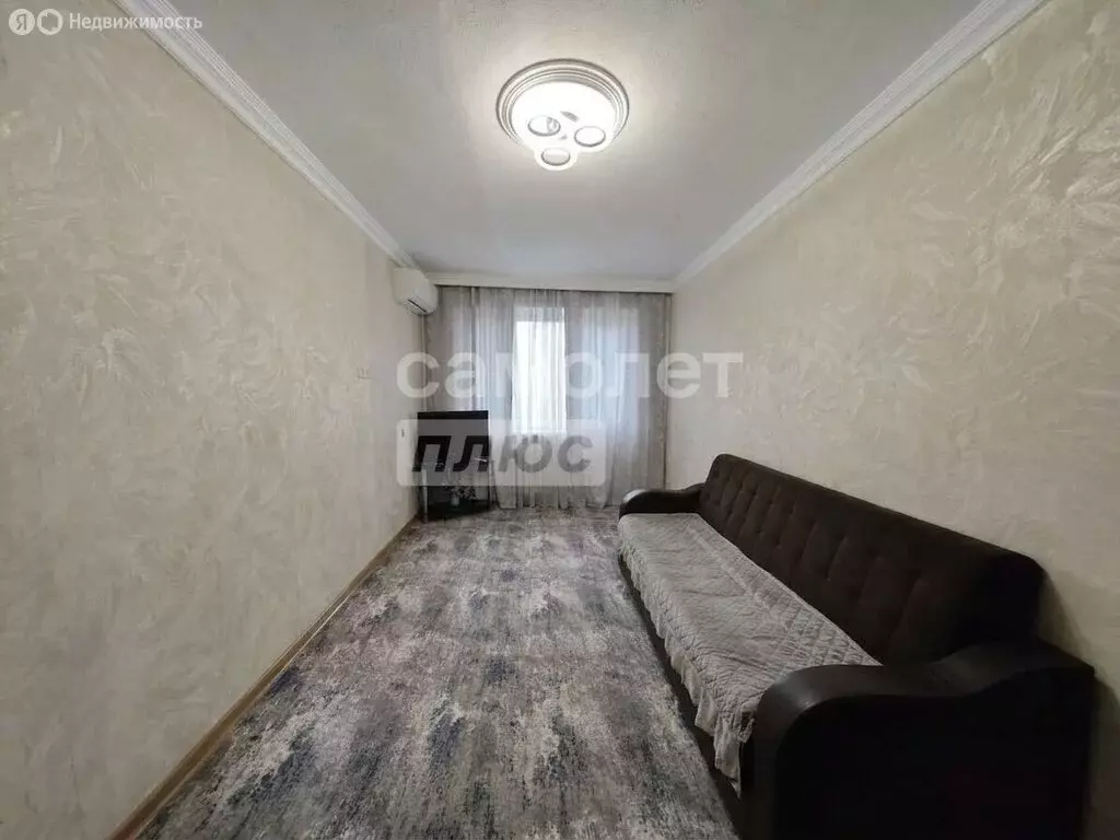 1-комнатная квартира: Грозный, улица Каменщиков, 14 (32 м) - Фото 1