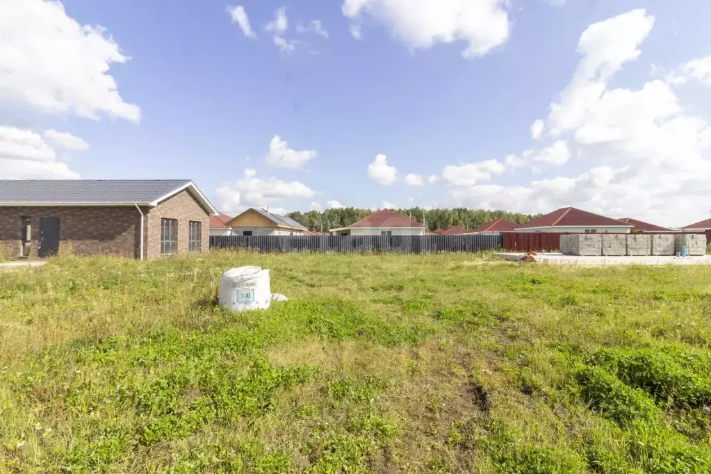 Участок в Тюменская область, Тюменский муниципальный округ, с. ... - Фото 1