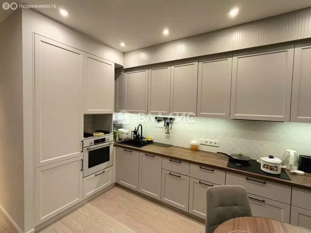 3-комнатная квартира: Пермь, Уинская улица, 66 (63.8 м) - Фото 2