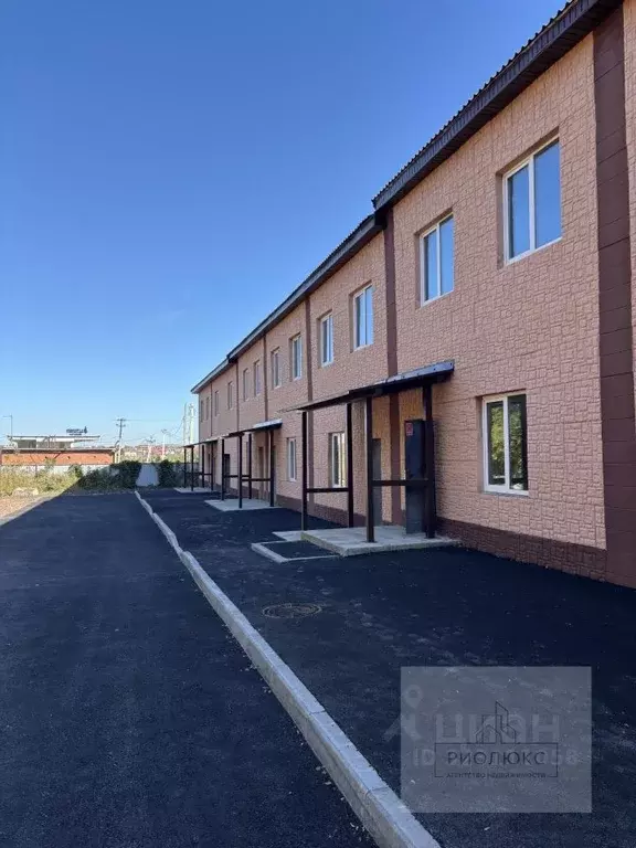 Таунхаус в Челябинская область, Магнитогорск ул. Калмыкова, 32А (150 ... - Фото 2