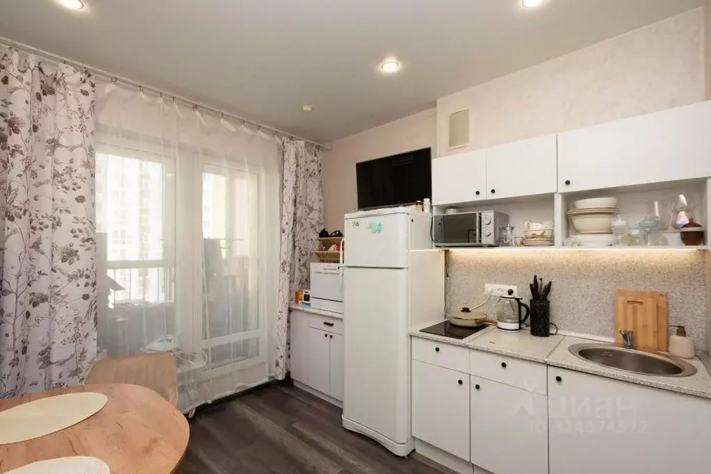 1-к кв. Иркутская область, Иркутск Байкальская ул., 346/8 (42.4 м) - Фото 1