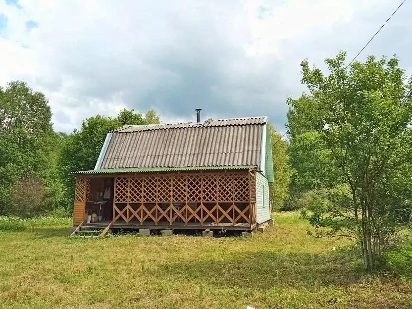 Дом в Псковская область, Псковский район, Середкинская волость, д. ... - Фото 1
