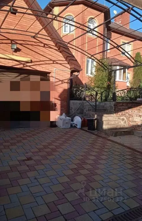 Дом в Ростовская область, Ростов-на-Дону Благодатная ул. (320 м) - Фото 1