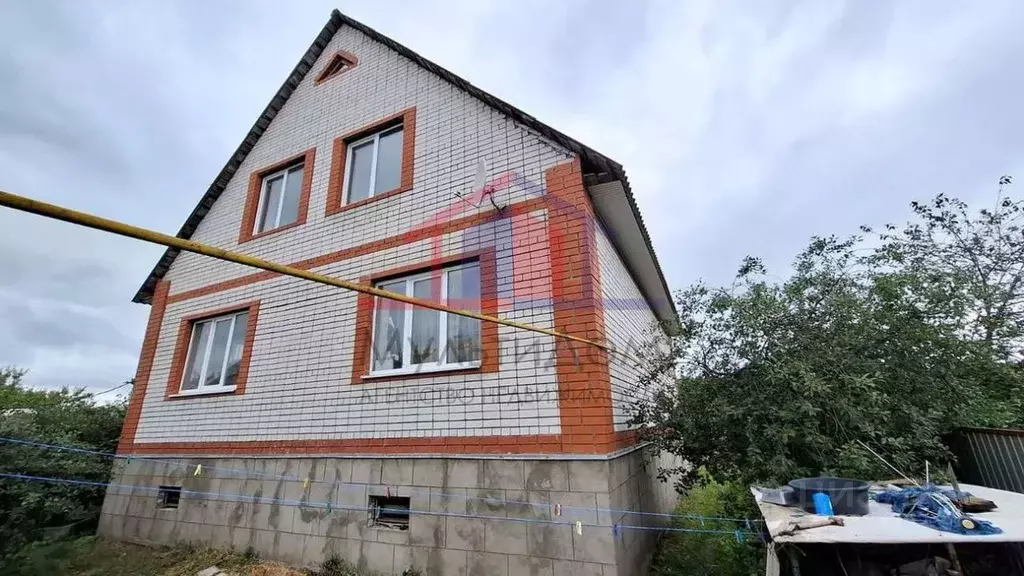 Коттедж в Белгородская область, Старооскольский городской округ, с. ... - Фото 0