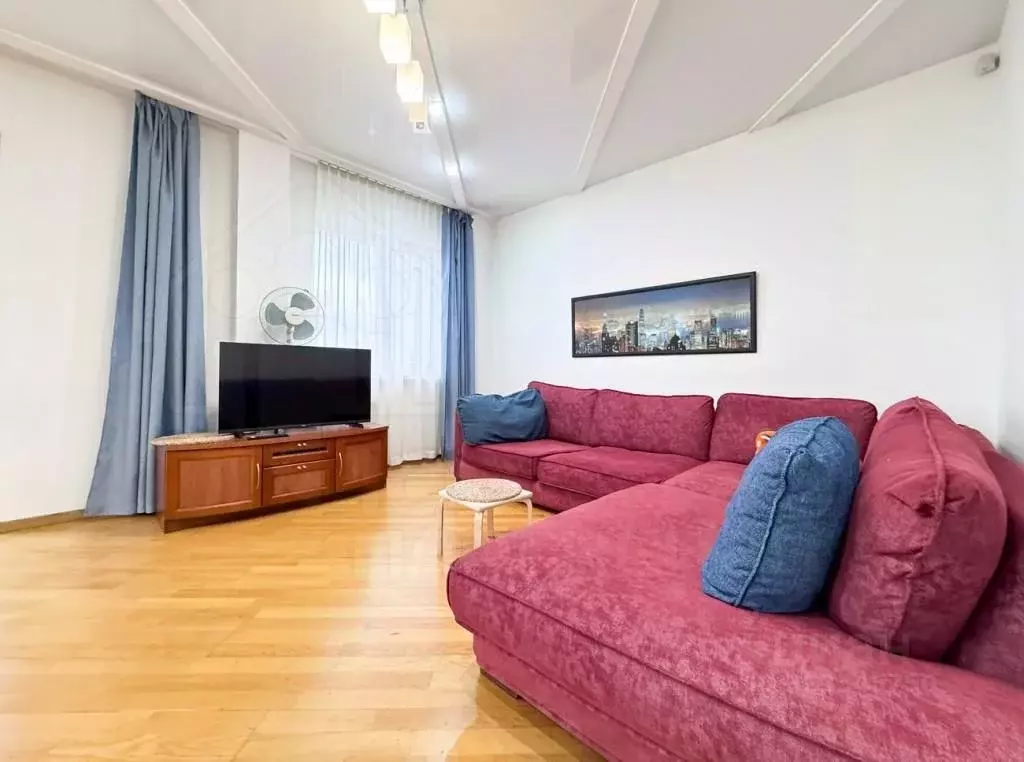 3-к кв. Иркутская область, Иркутск ул. Дзержинского, 20 (90.5 м) - Фото 0