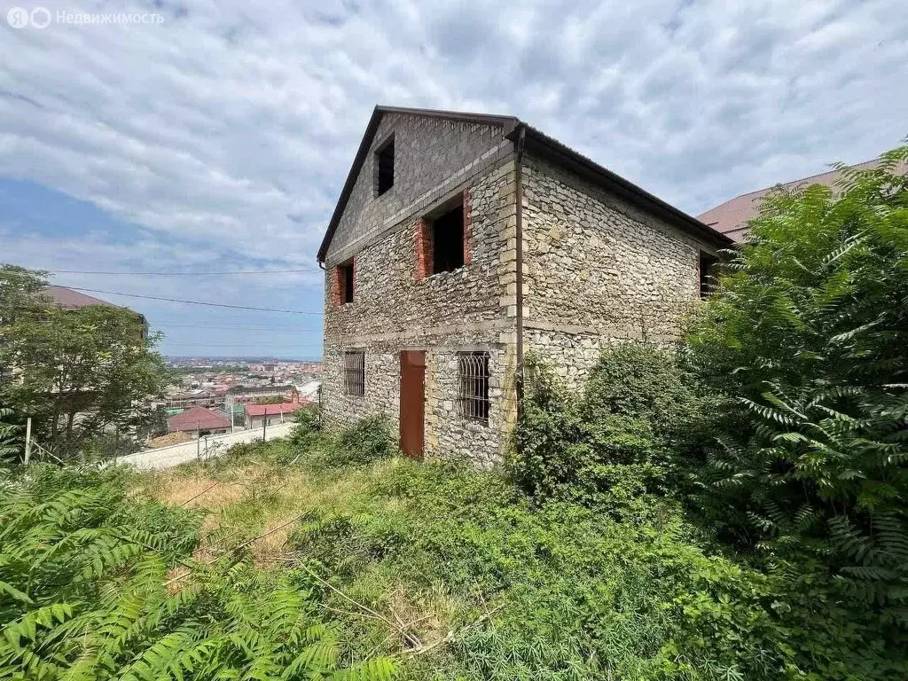 Дом в Махачкала, улица Митарова (350 м) - Фото 2