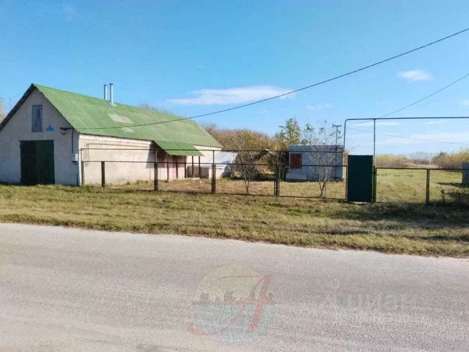 Дом в Липецкая область, Хлевенский район, с. Воробьевка ул. Новая ... - Фото 0