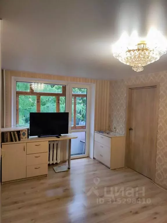 1-к кв. Калининградская область, Калининград ул. Чайковского, 37 (45.0 ... - Фото 1