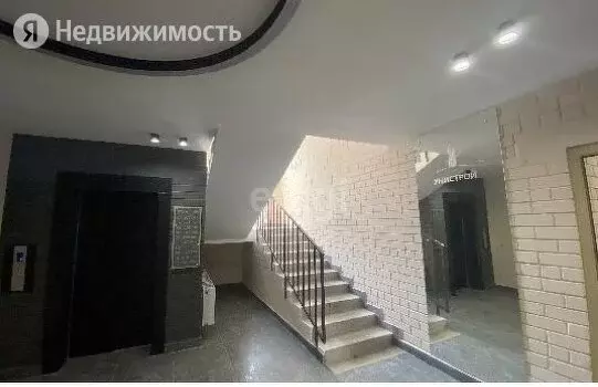 2-комнатная квартира: Тольятти, Автозаводский район, Итальянский . - Фото 0