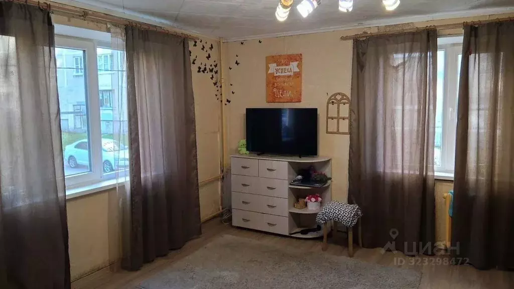 1-к кв. Ленинградская область, Тихвин 2-й мкр, 6 (34.0 м) - Фото 1