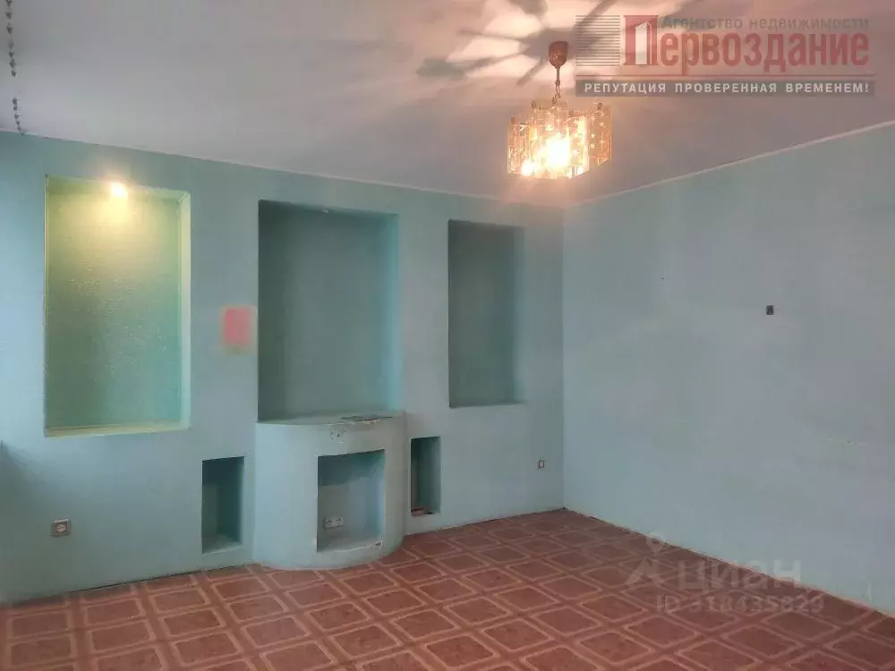 Дом в Астраханская область, Астрахань Авиационная ул., 18А (157 м) - Фото 1