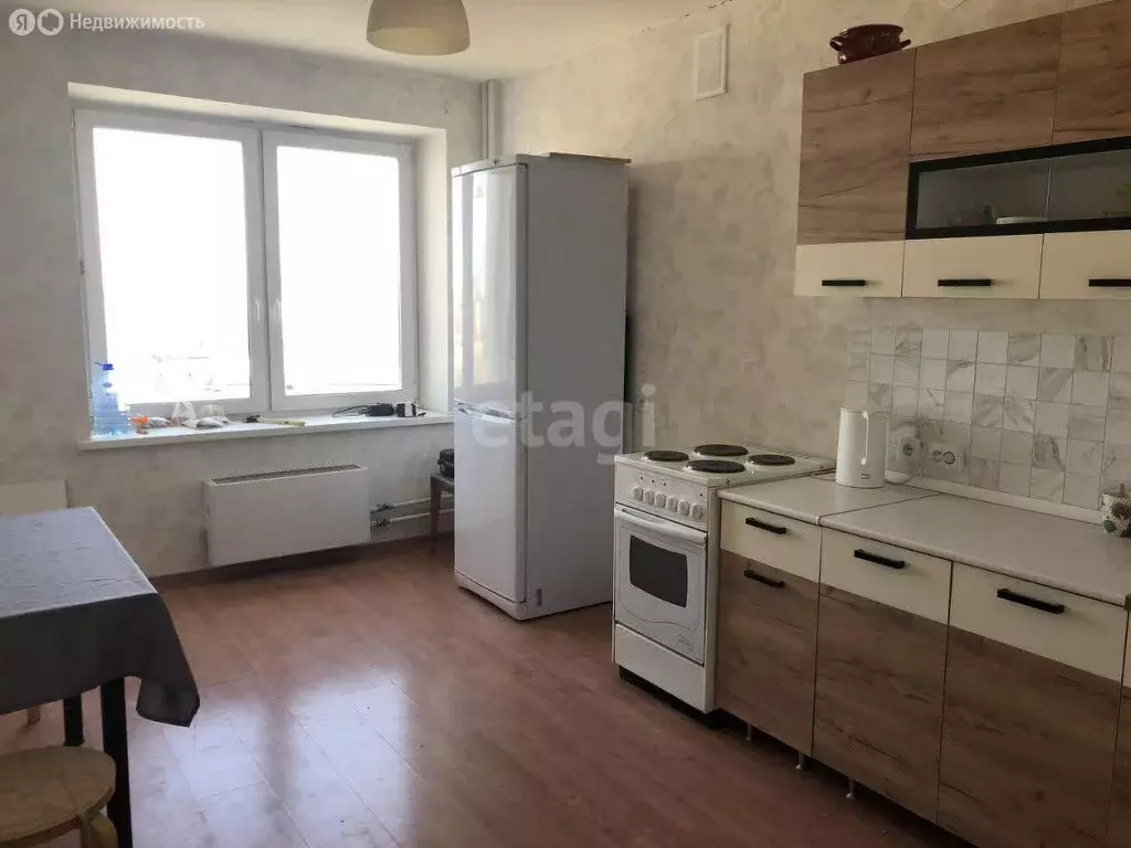 1-комнатная квартира: Екатеринбург, улица Смазчиков, 3 (40 м) - Фото 1