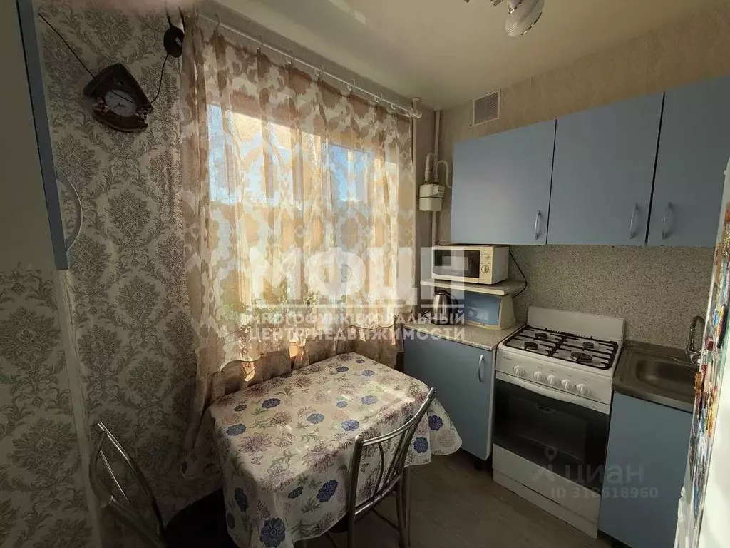 2-к кв. Карелия, Петрозаводск ул. Петрова, 5 (43.3 м) - Фото 0