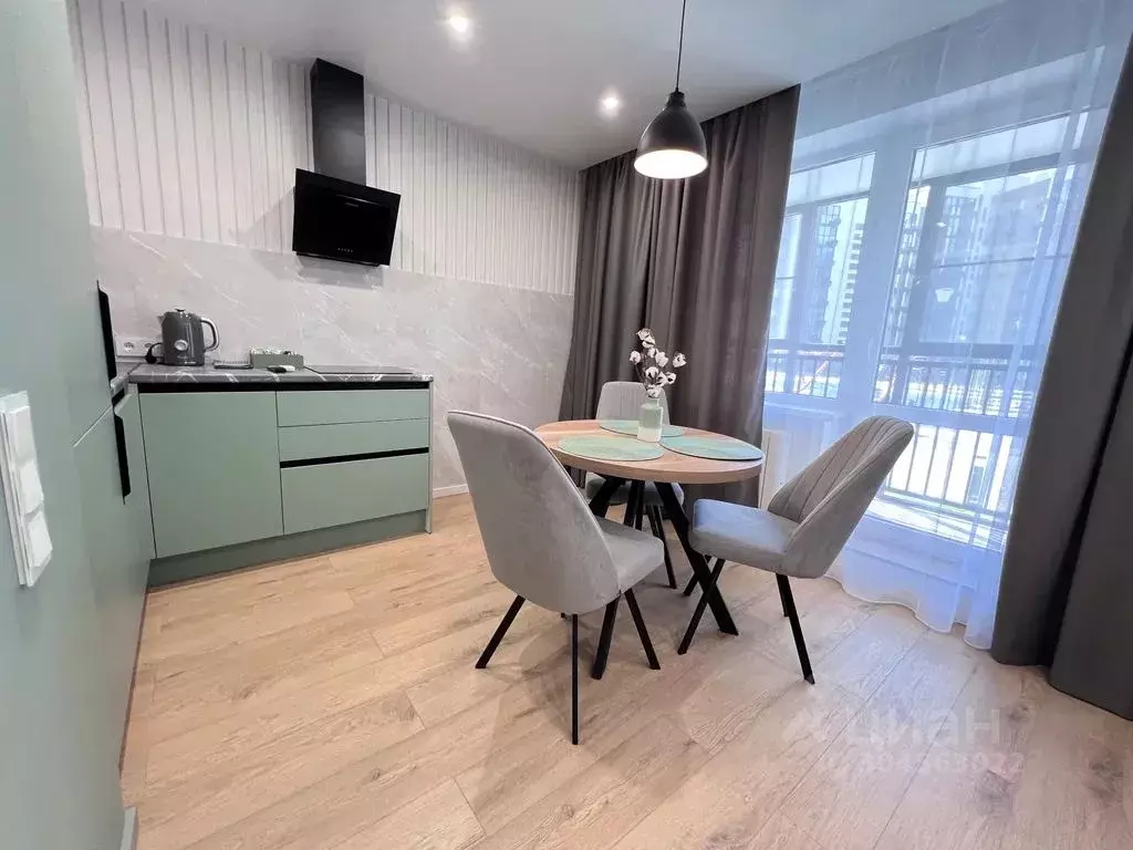 Студия Волгоградская область, Волгоград ул. Глазкова, 12 (43.0 м) - Фото 1