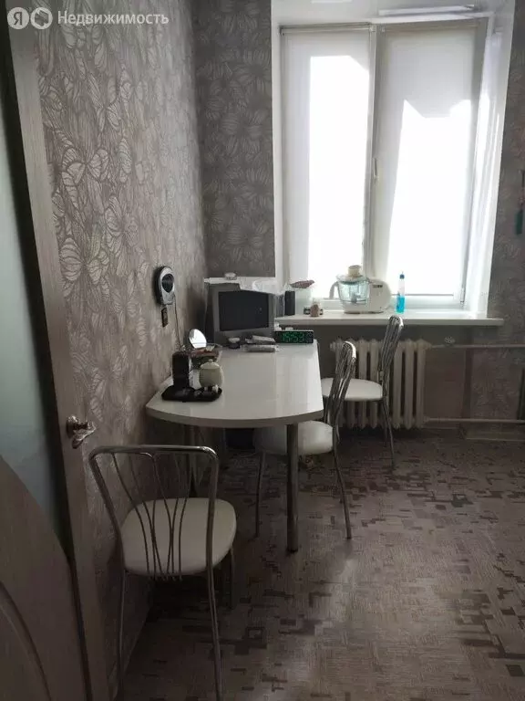 3-комнатная квартира: Магнитогорск, улица Урицкого, 9 (80 м) - Фото 2