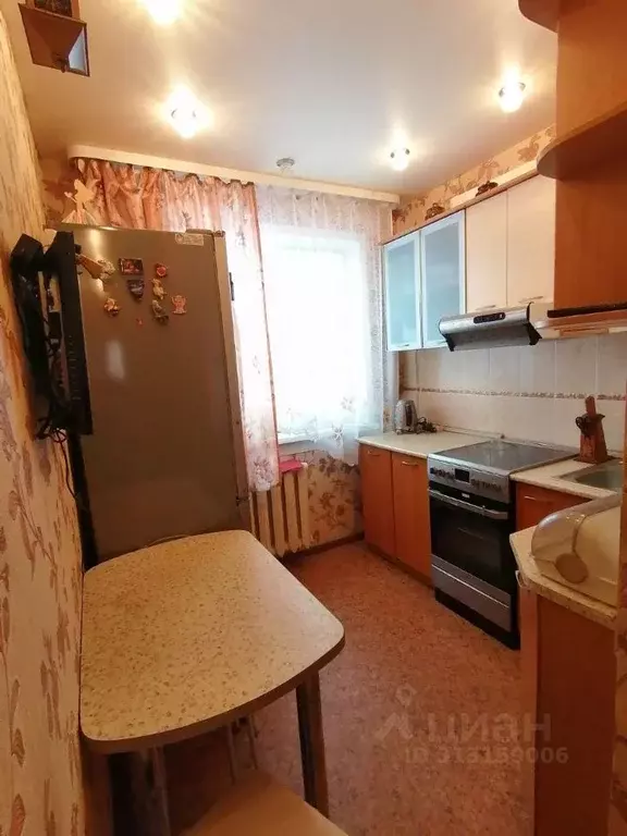 2-к кв. Иркутская область, Братск Центральный жилрайон, ул. Южная, 97 ... - Фото 0