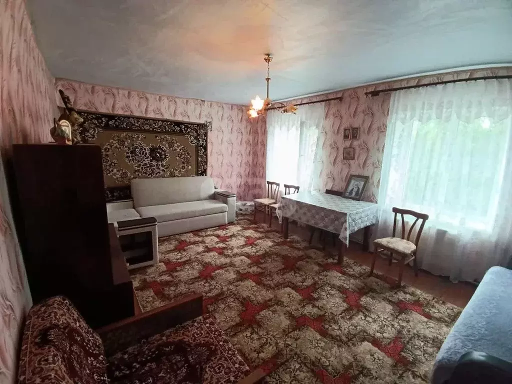 Дом в Крым, Сакский район, Митяевское с/пос, с. Шелковичное ул. ... - Фото 1