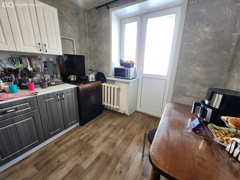 2-комнатная квартира: Великие Луки, улица Матвея Кузьмина, 13 (50.2 м) - Фото 2