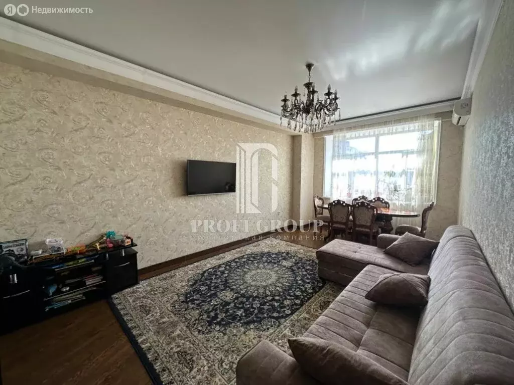 3-комнатная квартира: Каспийск, проспект М. Омарова, 1Б (110 м) - Фото 0
