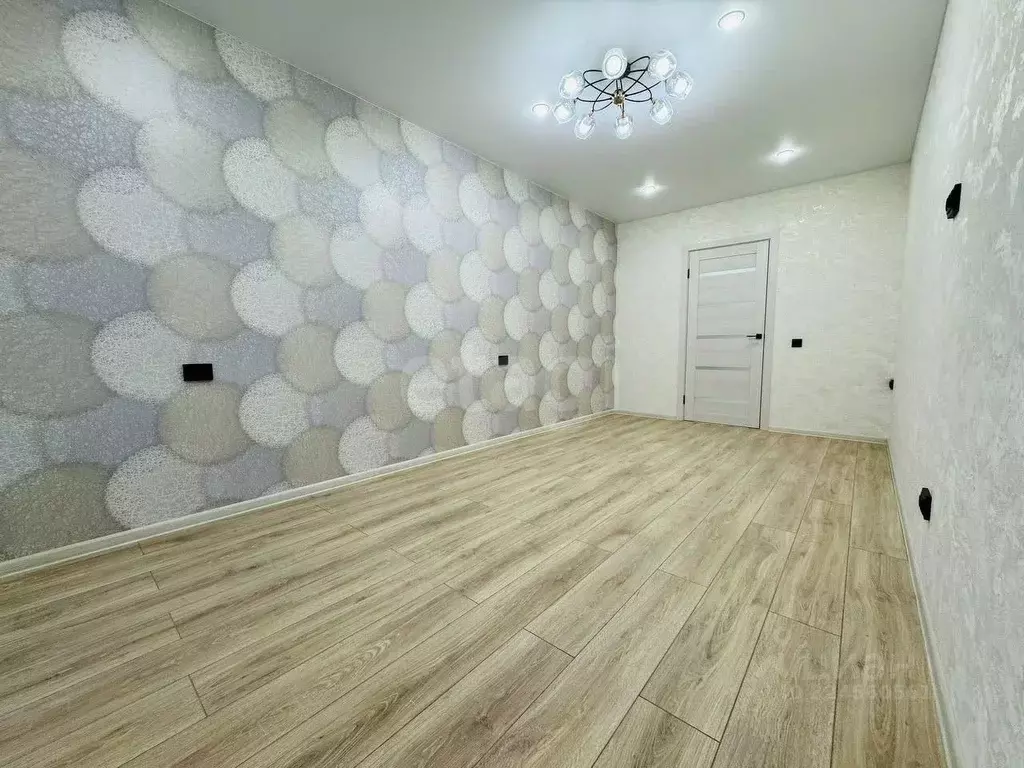 2-к кв. Кировская область, Киров ул. Сурикова, 10 (62.0 м) - Фото 1