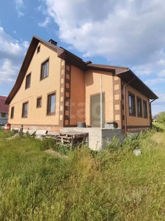Дом в Белгородская область, Старый Оскол Центральная ул., 52 (200 м) - Фото 0