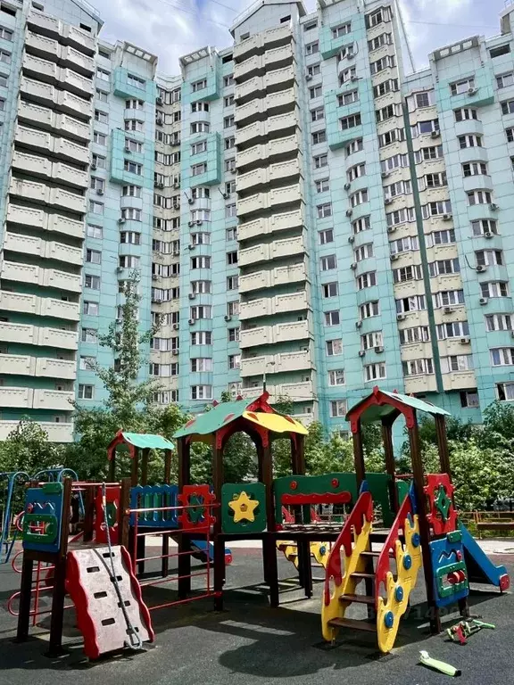 3-к кв. Московская область, Красногорск бул. Красногорский, 14 (107.0 ... - Фото 1