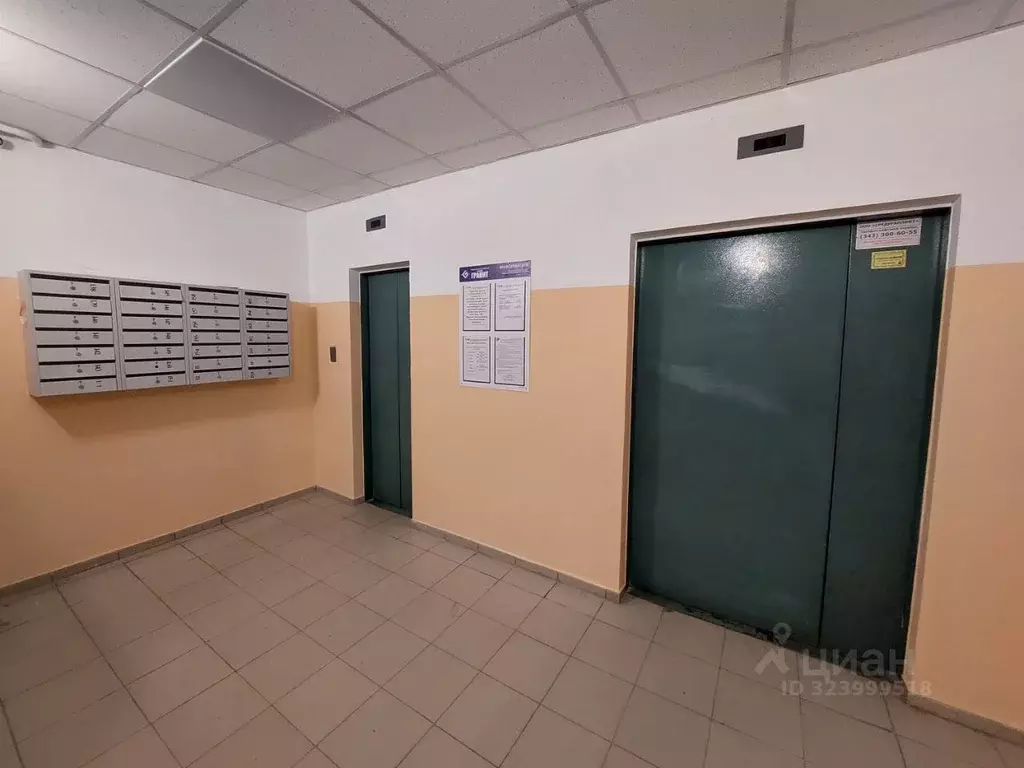 3-к кв. Свердловская область, Екатеринбург ул. Пехотинцев, 3к4 (67.7 ... - Фото 2