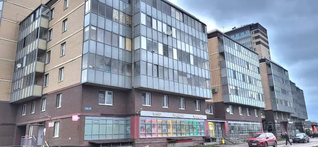 2-к кв. Ленинградская область, Кировск Набережная ул., 19 (59.1 м) - Фото 1