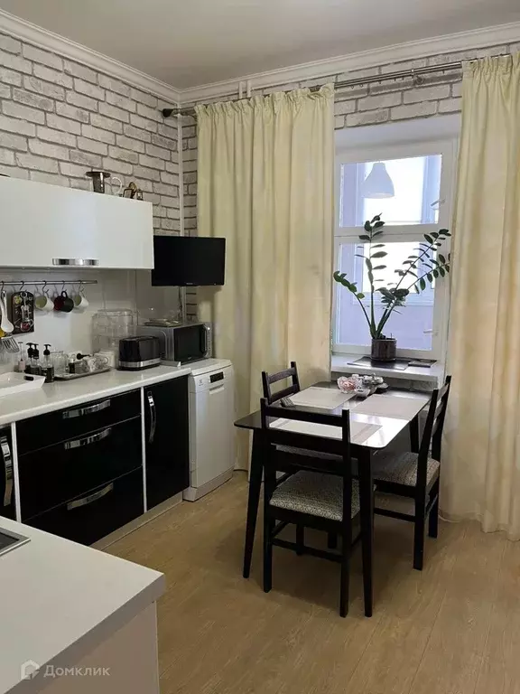 Продаётся 2-к квартира, 65 м - Фото 0