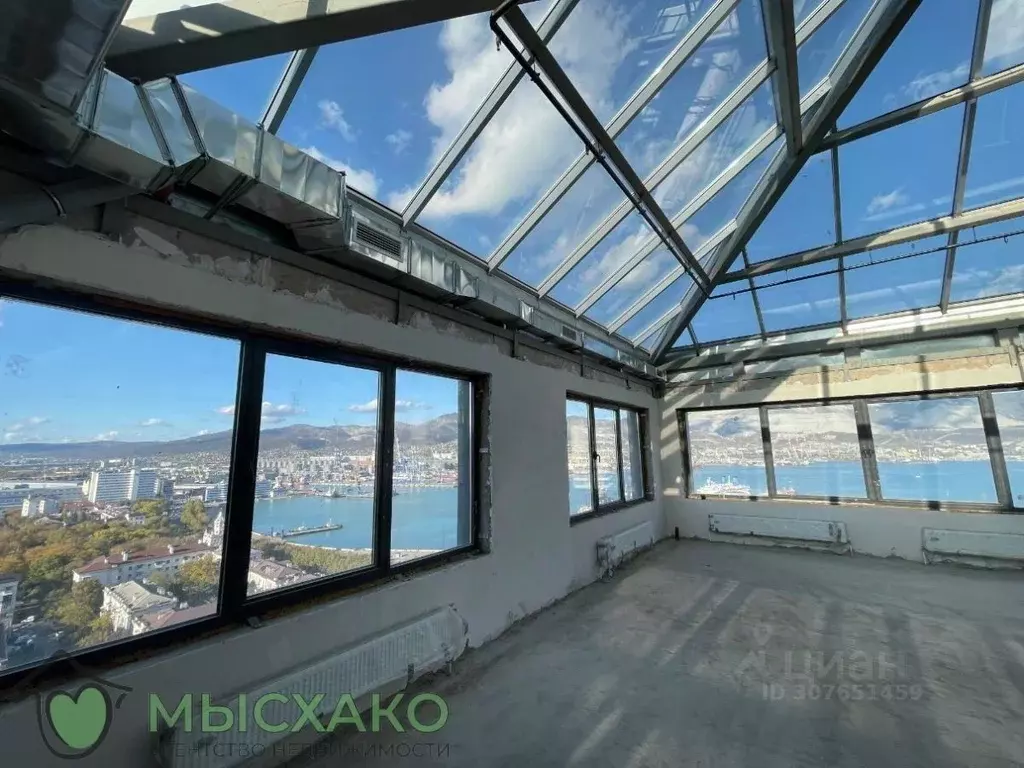 Офис в Краснодарский край, Новороссийск ул. Губернского (350 м) - Фото 1