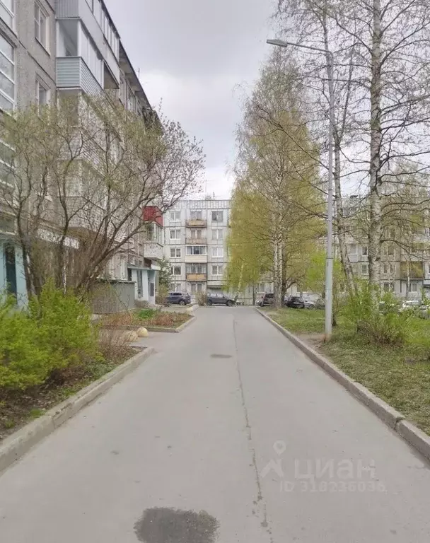 2-к кв. Карелия, Петрозаводск Пограничная ул., 6 (43.7 м) - Фото 0
