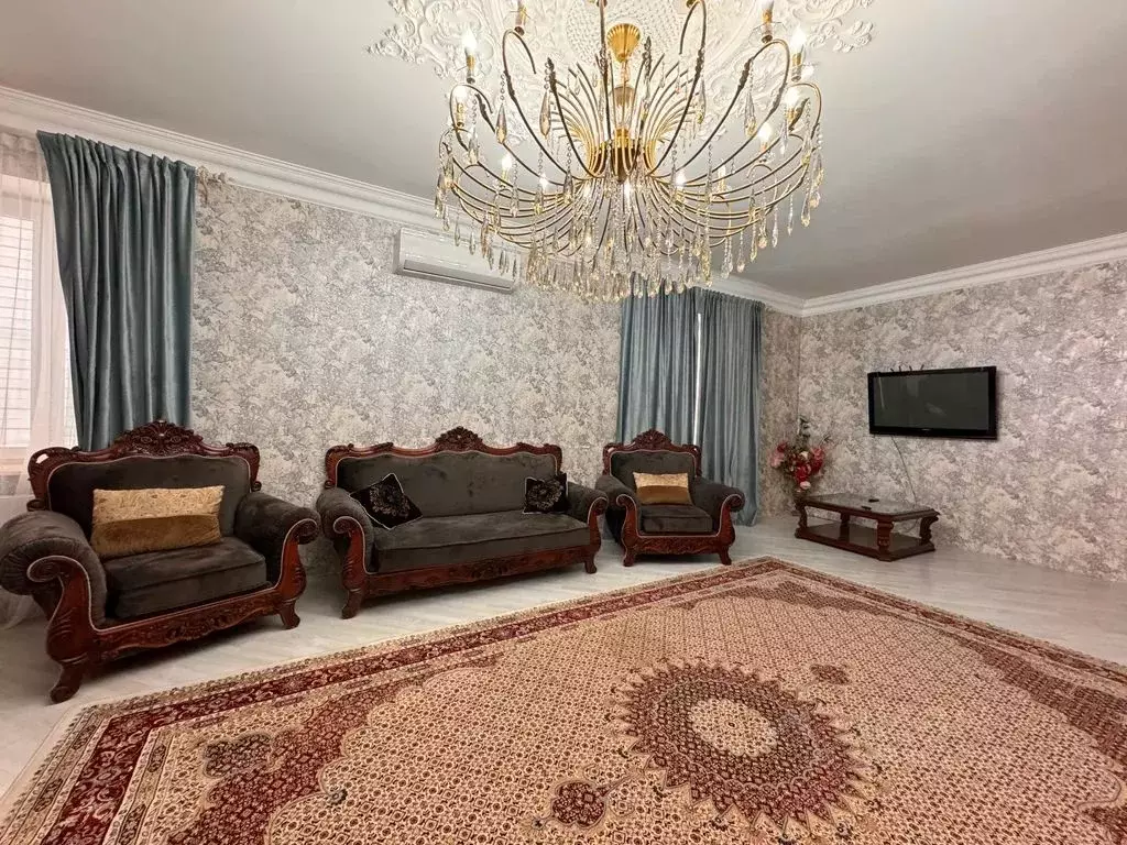 Дом в Дагестан, Избербаш ул. Алиева Али Зуркарнаевича, 47 (150 м) - Фото 0