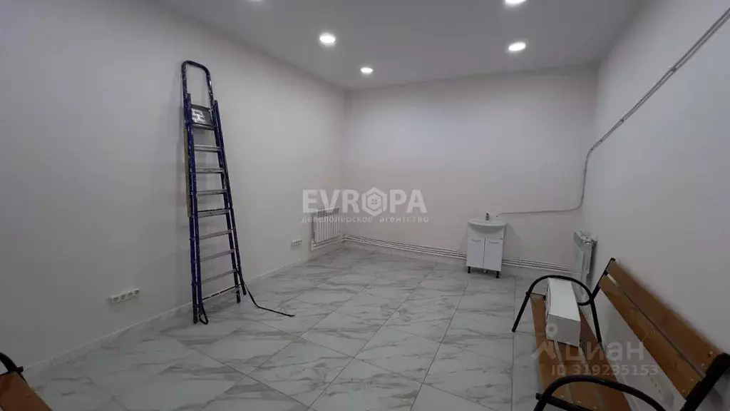 Офис в Ульяновская область, Ульяновск ул. Репина, 47А (20 м) - Фото 1